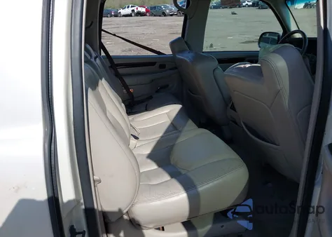 2003 Cadillac Escalade Esv Standard from USA, damaged, VIN 3GYFK66N63G227245